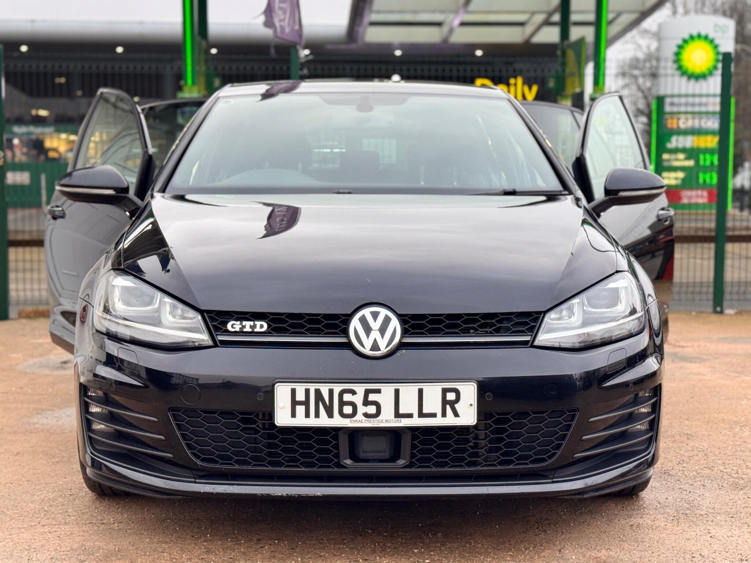 Used Volkswagen Golf 2015 for sale - 77970411: Photo 21