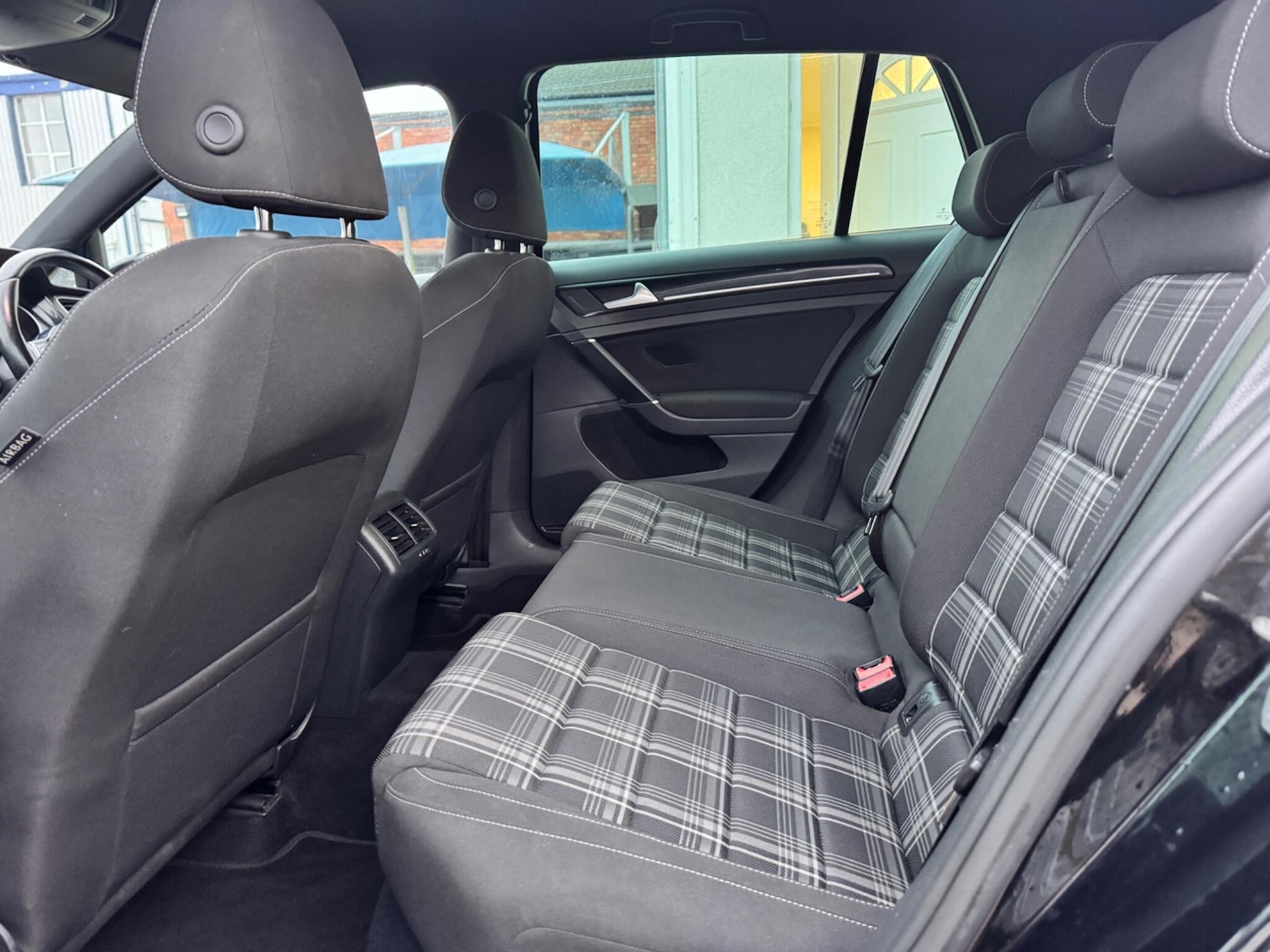 Used Volkswagen Golf 2015 for sale - 77970411: Photo 36