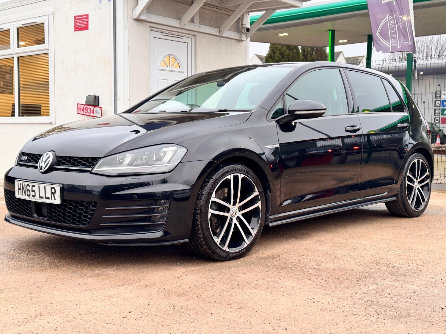 Used Volkswagen Golf 2015 for sale - 77970411: Photo 6