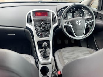 Used Vauxhall Astra 2015 for sale - 75492689: Photo