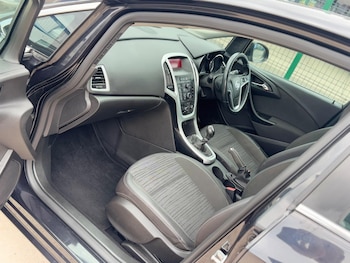 Used Vauxhall Astra 2015 for sale - 75492689: Photo
