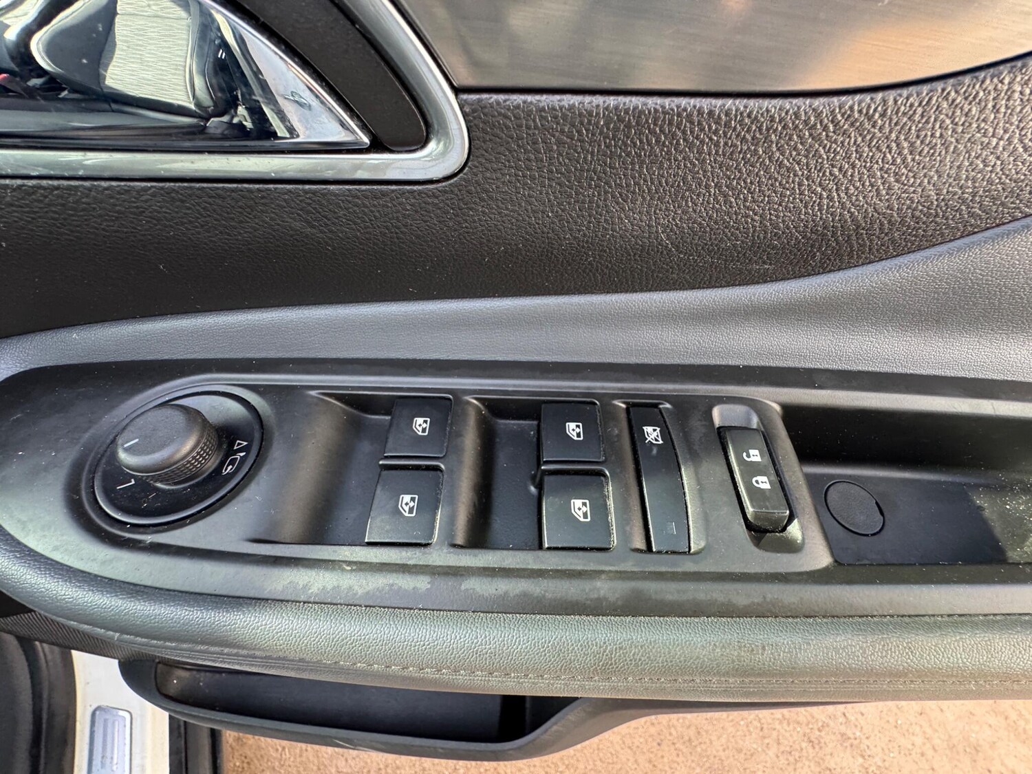 Used Vauxhall Mokka 2015 for sale - 77586547: Photo 39