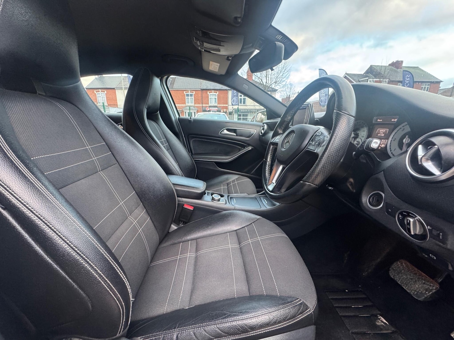 Used Mercedes-Benz A-Class 2014 for sale - 77625509: Photo 27