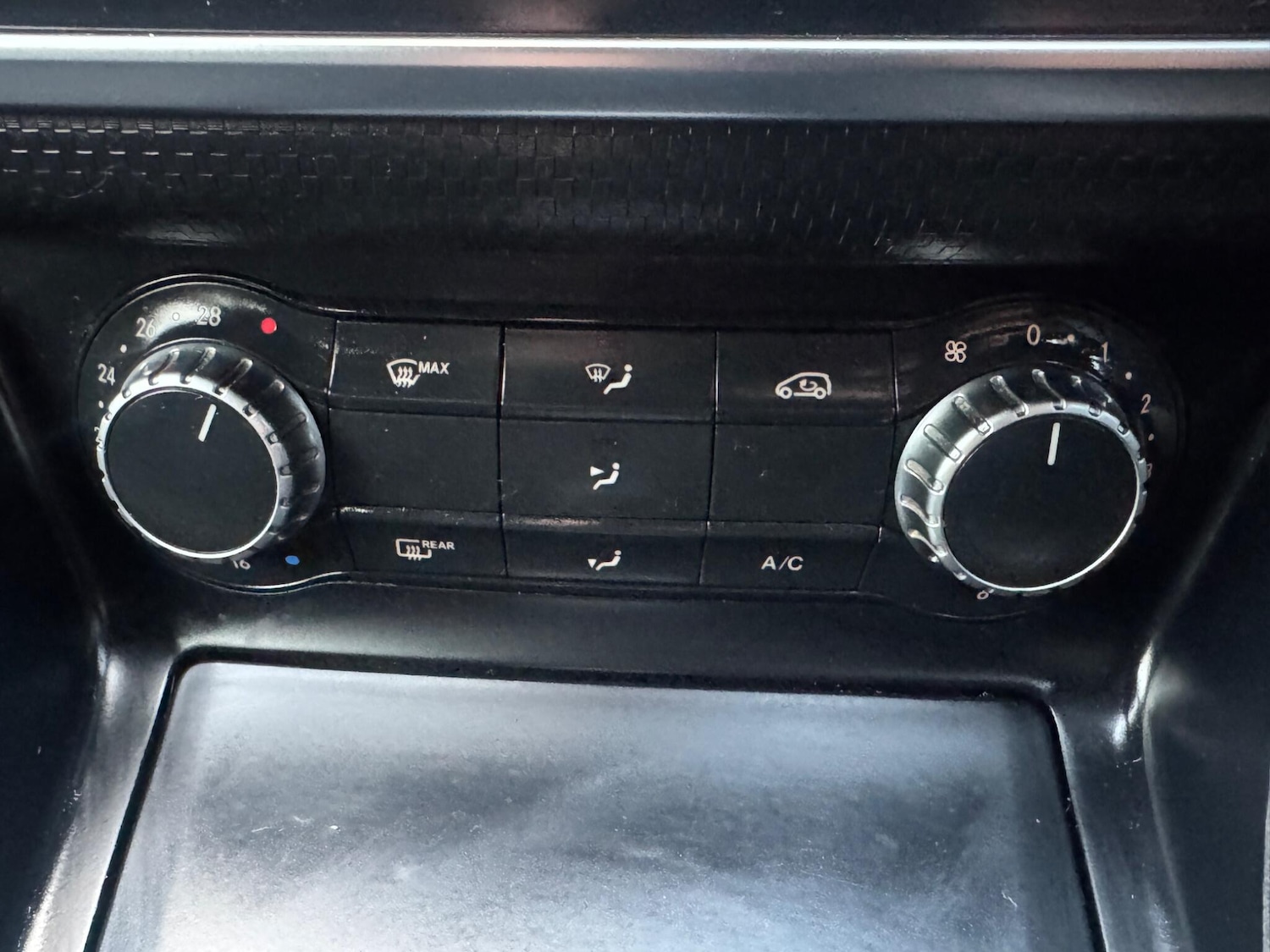 Used Mercedes-Benz A-Class 2014 for sale - 77625509: Photo 40