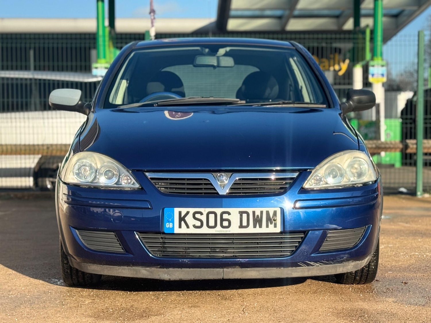 Used Vauxhall Corsa 2006 for sale - 76780659: Photo 2