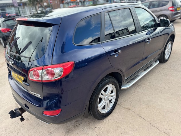 Used Hyundai Santa Fe 2011 for sale - 75747230: Photo 19