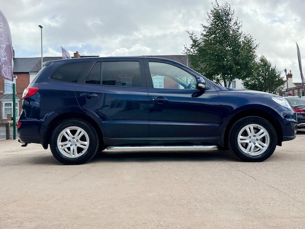 Used Hyundai Santa Fe 2011 for sale - 75747230: Photo 20