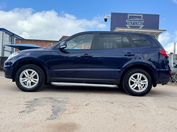 Used Hyundai Santa Fe 2011 for sale - 75747230: Photo 21