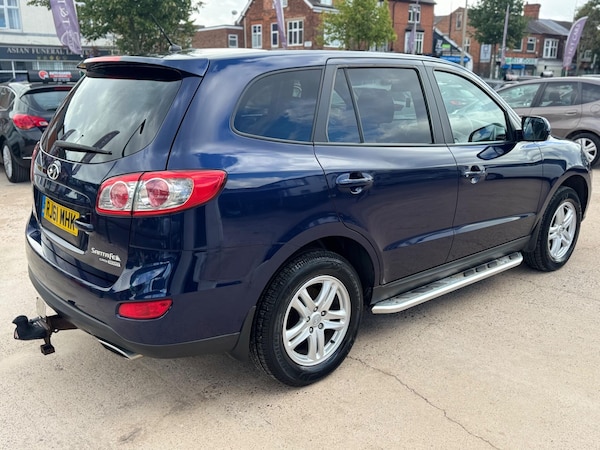 Used Hyundai Santa Fe 2011 for sale - 75747230: Photo 26