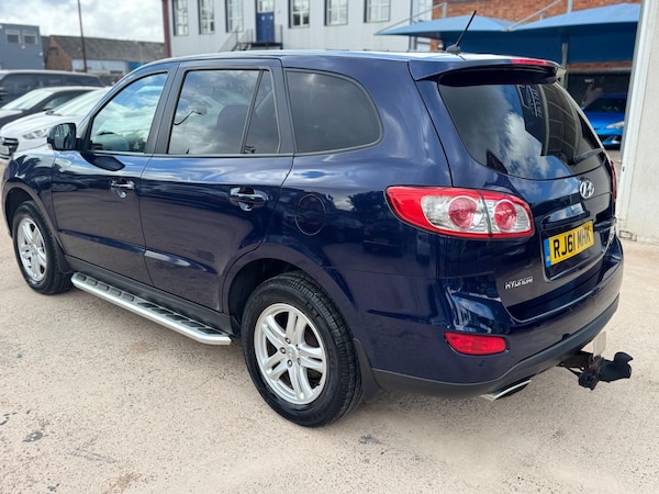 Used Hyundai Santa Fe 2011 for sale - 75747230: Photo 28