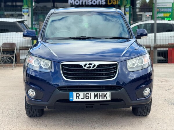 Used Hyundai Santa Fe 2011 for sale - 75747230: Photo 2