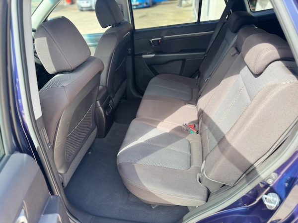 Used Hyundai Santa Fe 2011 for sale - 75747230: Photo 38