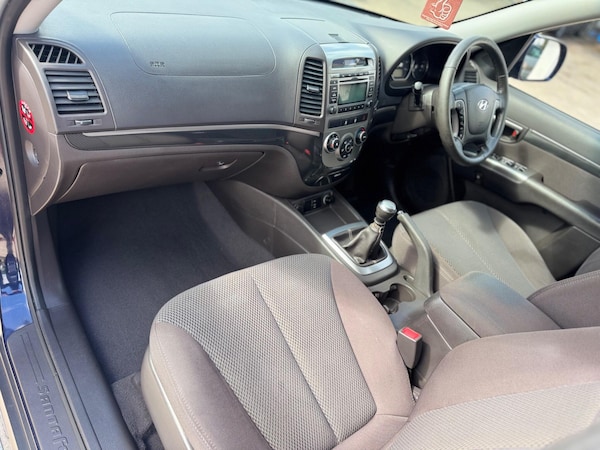 Used Hyundai Santa Fe 2011 for sale - 75747230: Photo 40