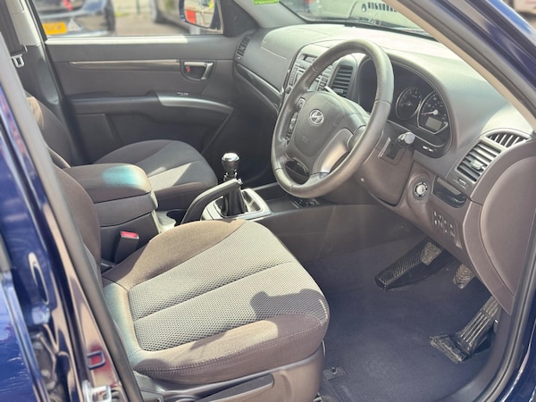 Used Hyundai Santa Fe 2011 for sale - 75747230: Photo 4