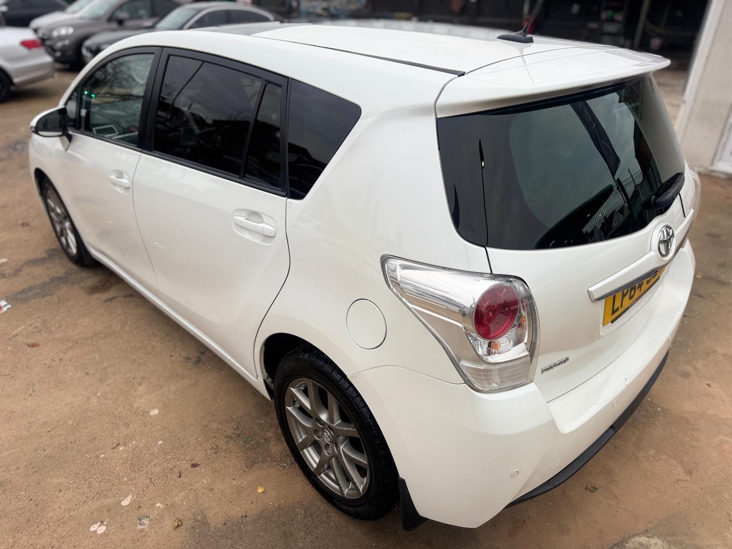 Used Toyota Verso 2015 for sale - 76597199: Photo 16