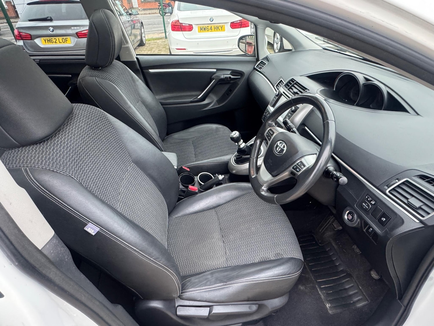 Used Toyota Verso 2015 for sale - 76597199: Photo 24