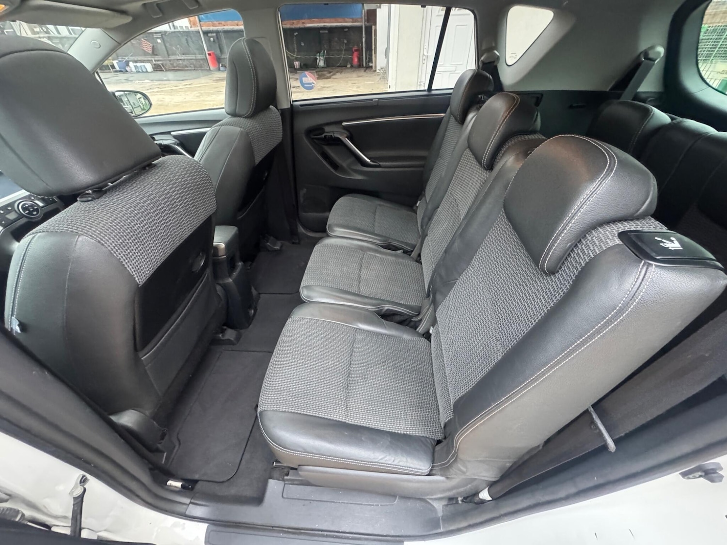 Used Toyota Verso 2015 for sale - 76597199: Photo 32