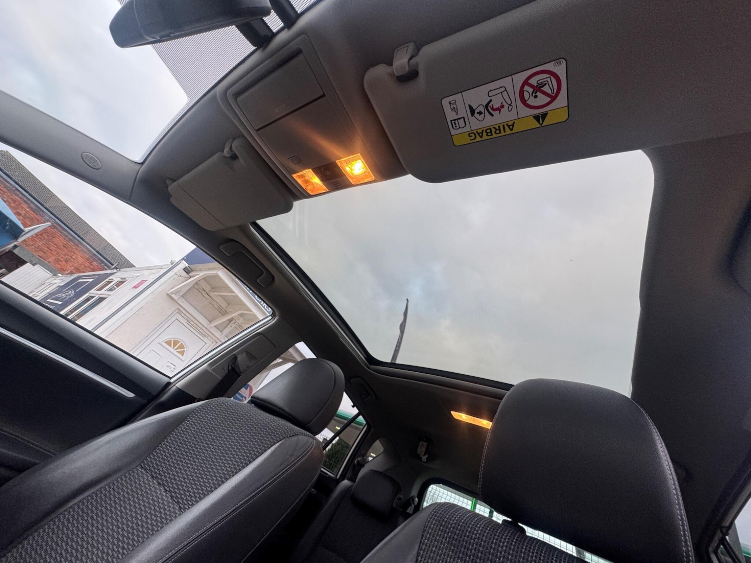 Used Toyota Verso 2015 for sale - 76597199: Photo 34