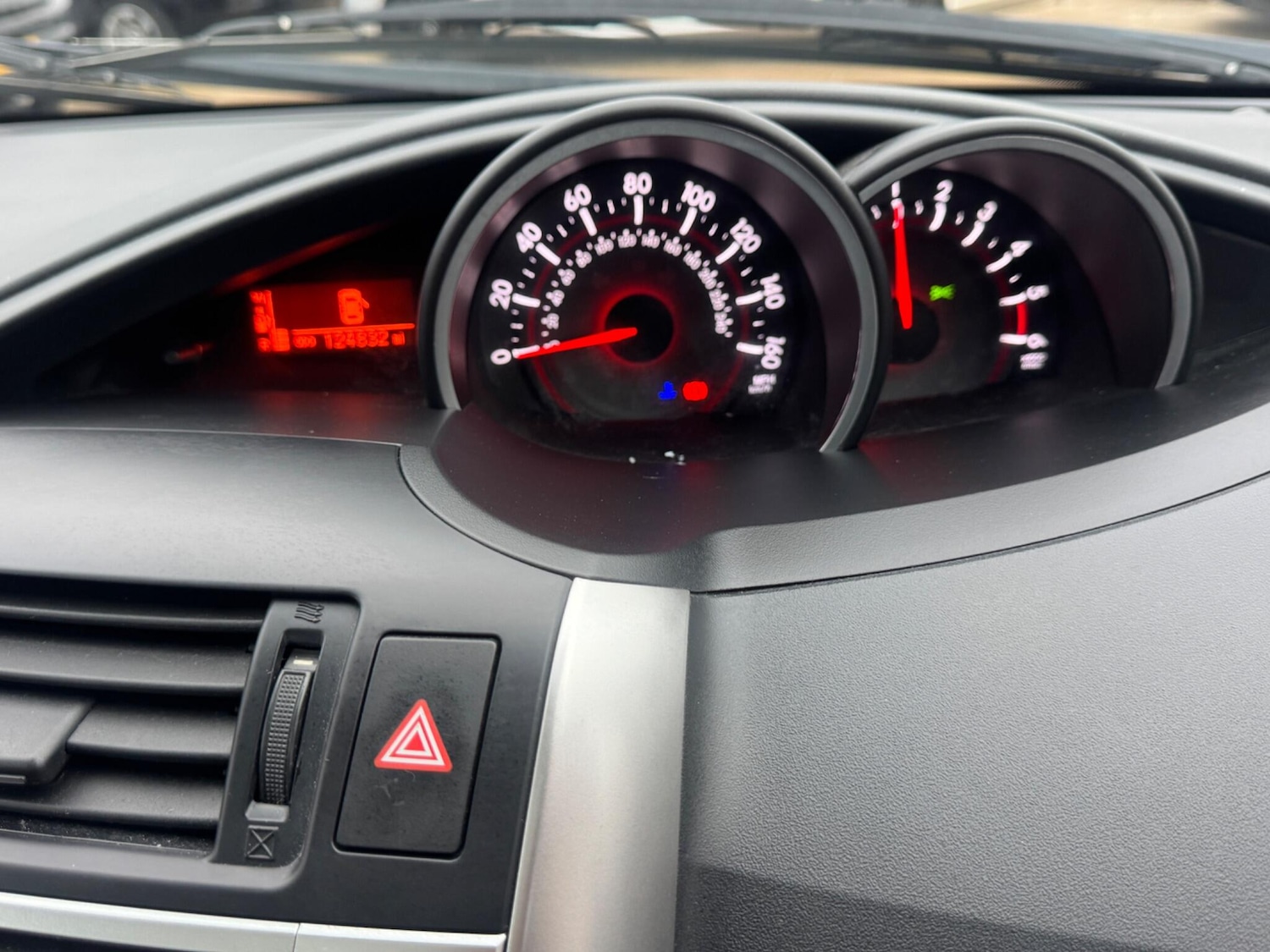 Used Toyota Verso 2015 for sale - 76597199: Photo 48