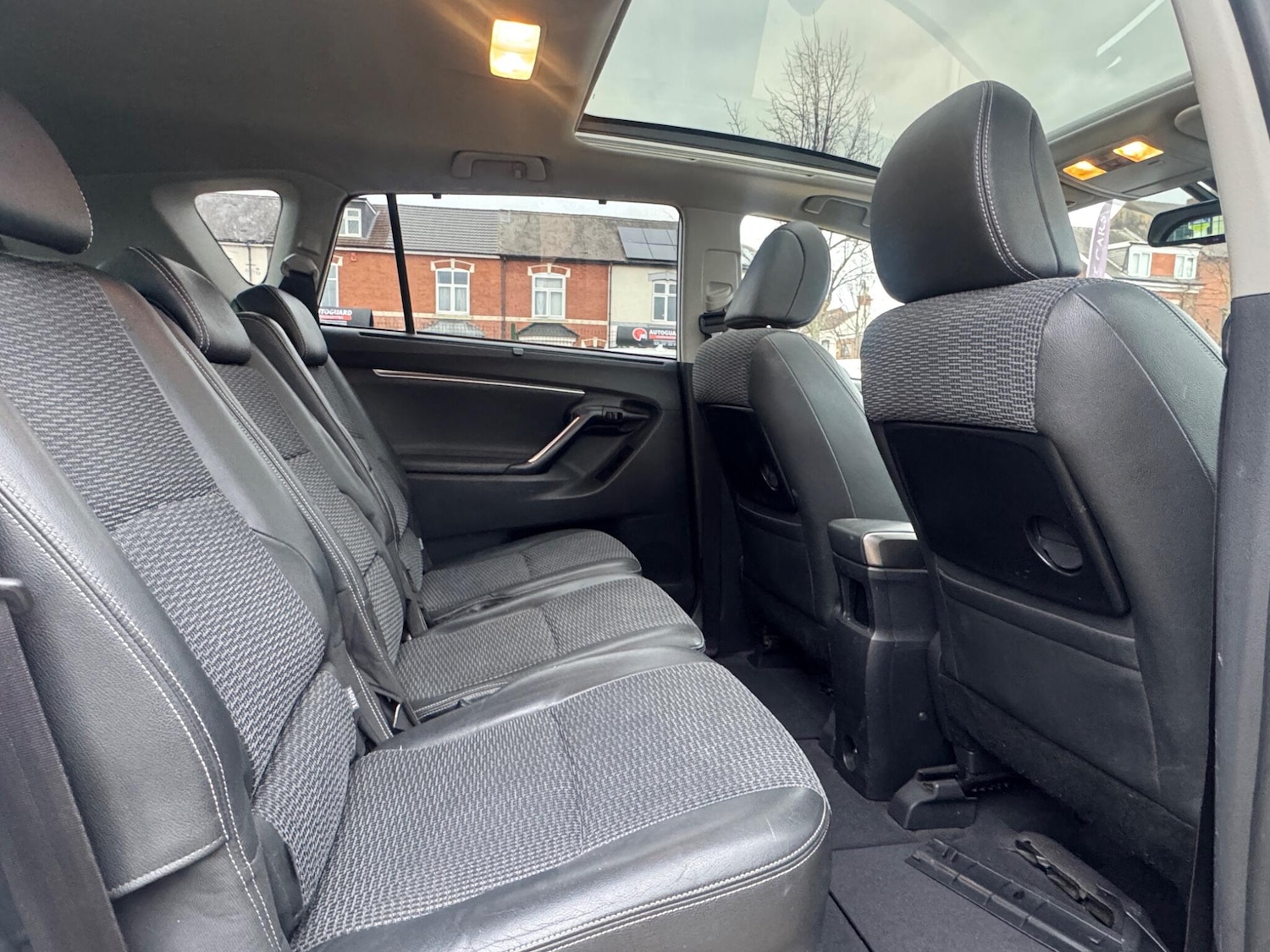 Used Toyota Verso 2015 for sale - 76597199: Photo 6