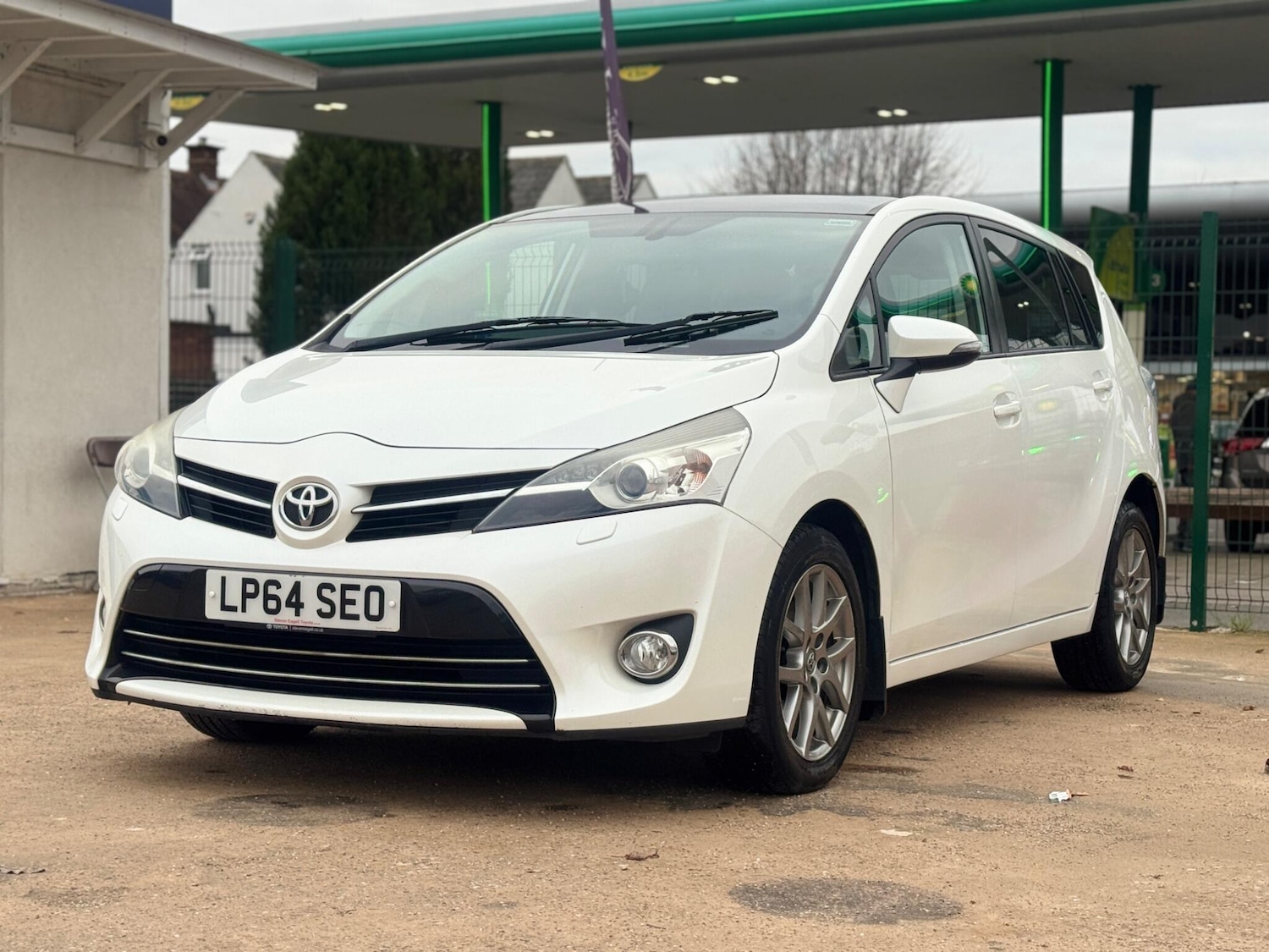 Used Toyota Verso 2015 for sale - 76597199: Photo 8