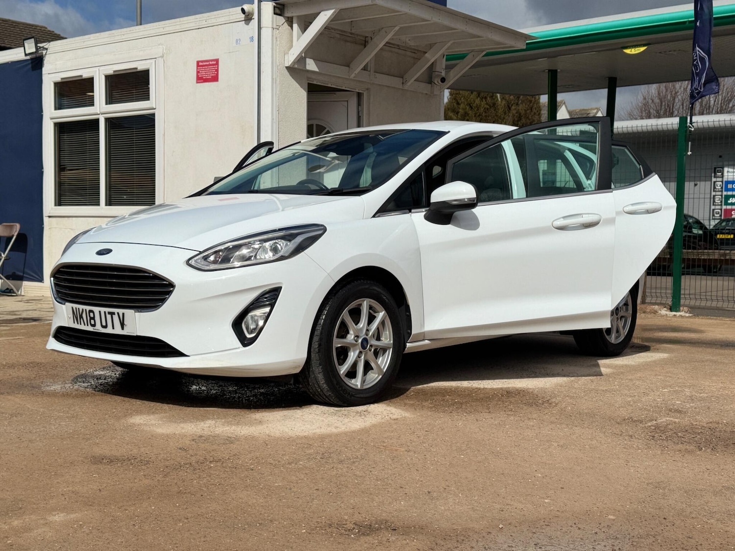 Used Ford Fiesta 2018 for sale - 78072365: Photo 24