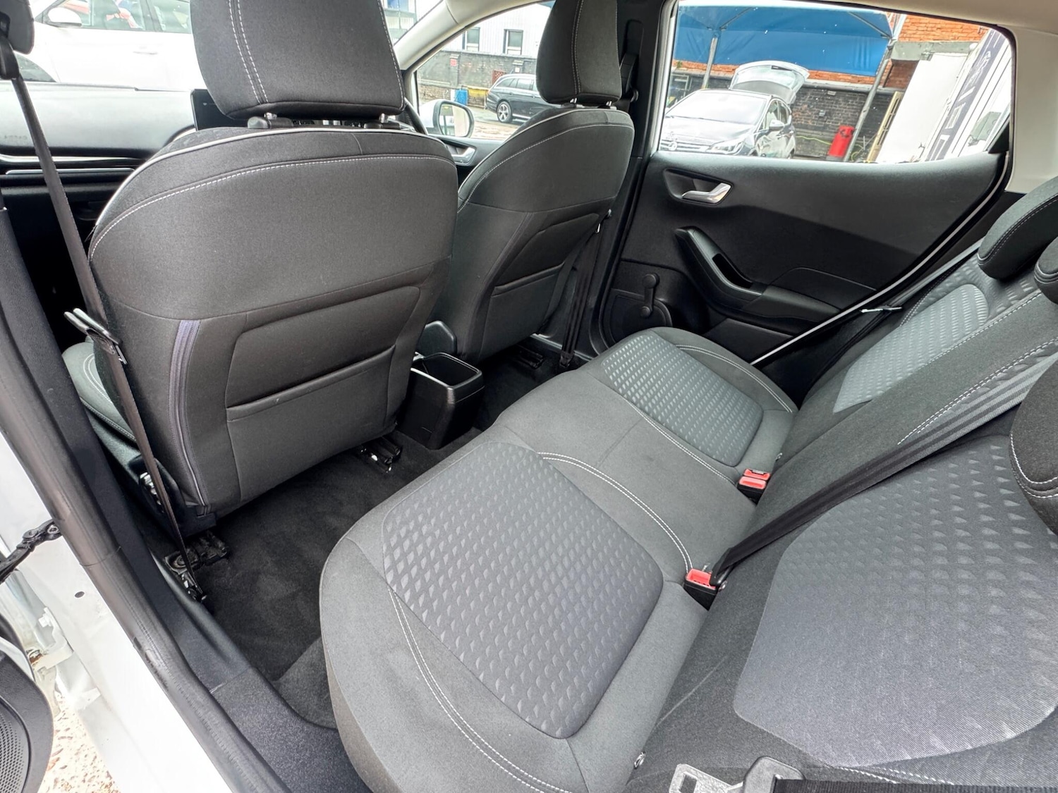 Used Ford Fiesta 2018 for sale - 78072365: Photo 32