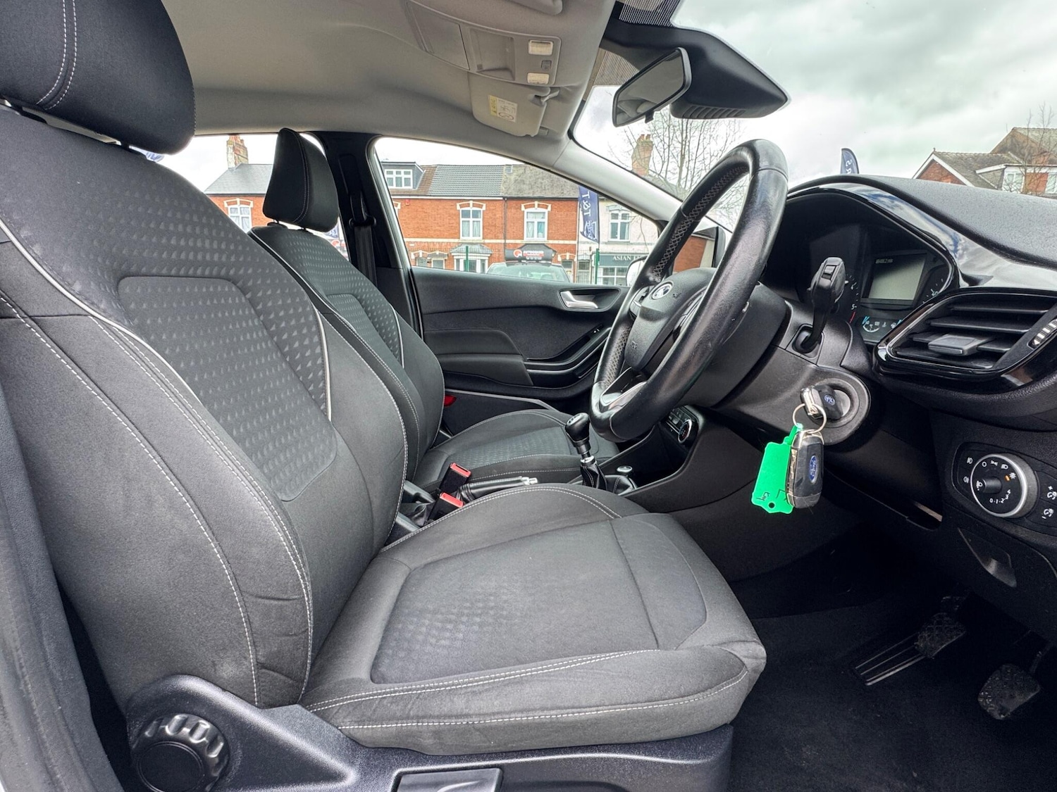 Used Ford Fiesta 2018 for sale - 78072365: Photo 4