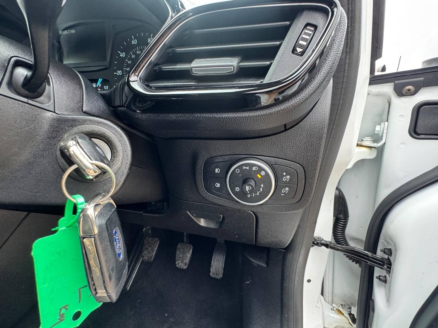 Used Ford Fiesta 2018 for sale - 78072365: Photo 44