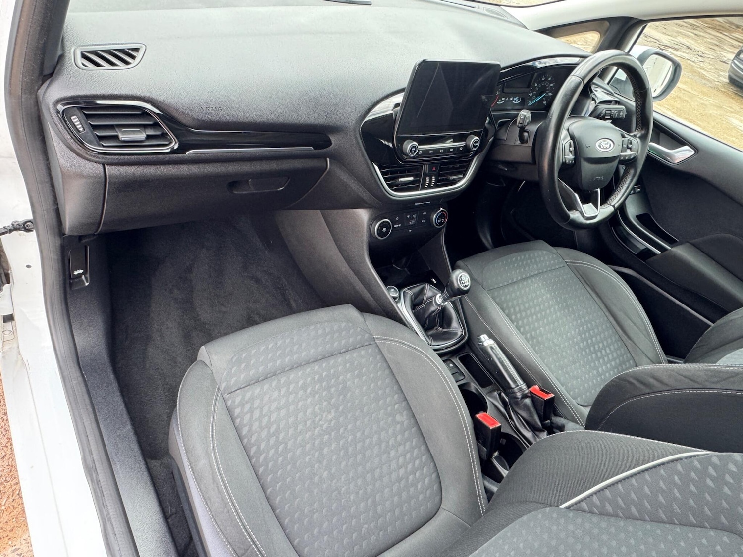 Used Ford Fiesta 2018 for sale - 78072365: Photo 8