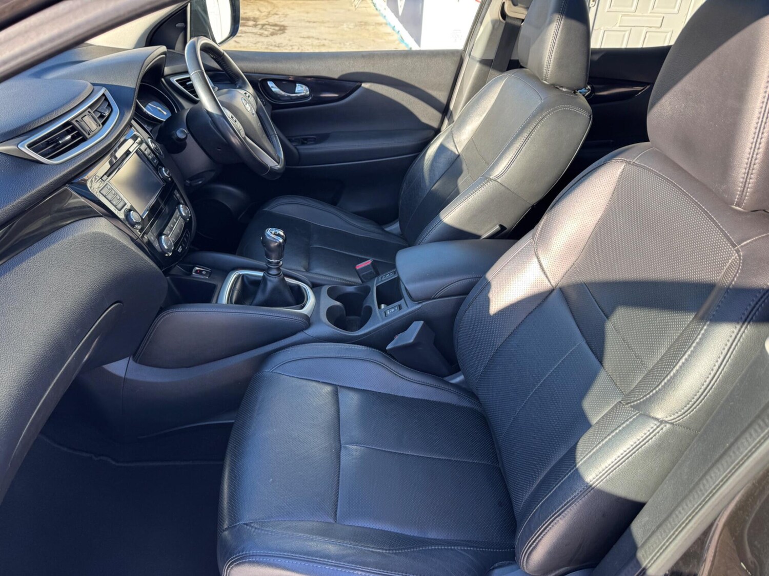 Used Nissan Qashqai 2016 for sale - 77098106: Photo 30