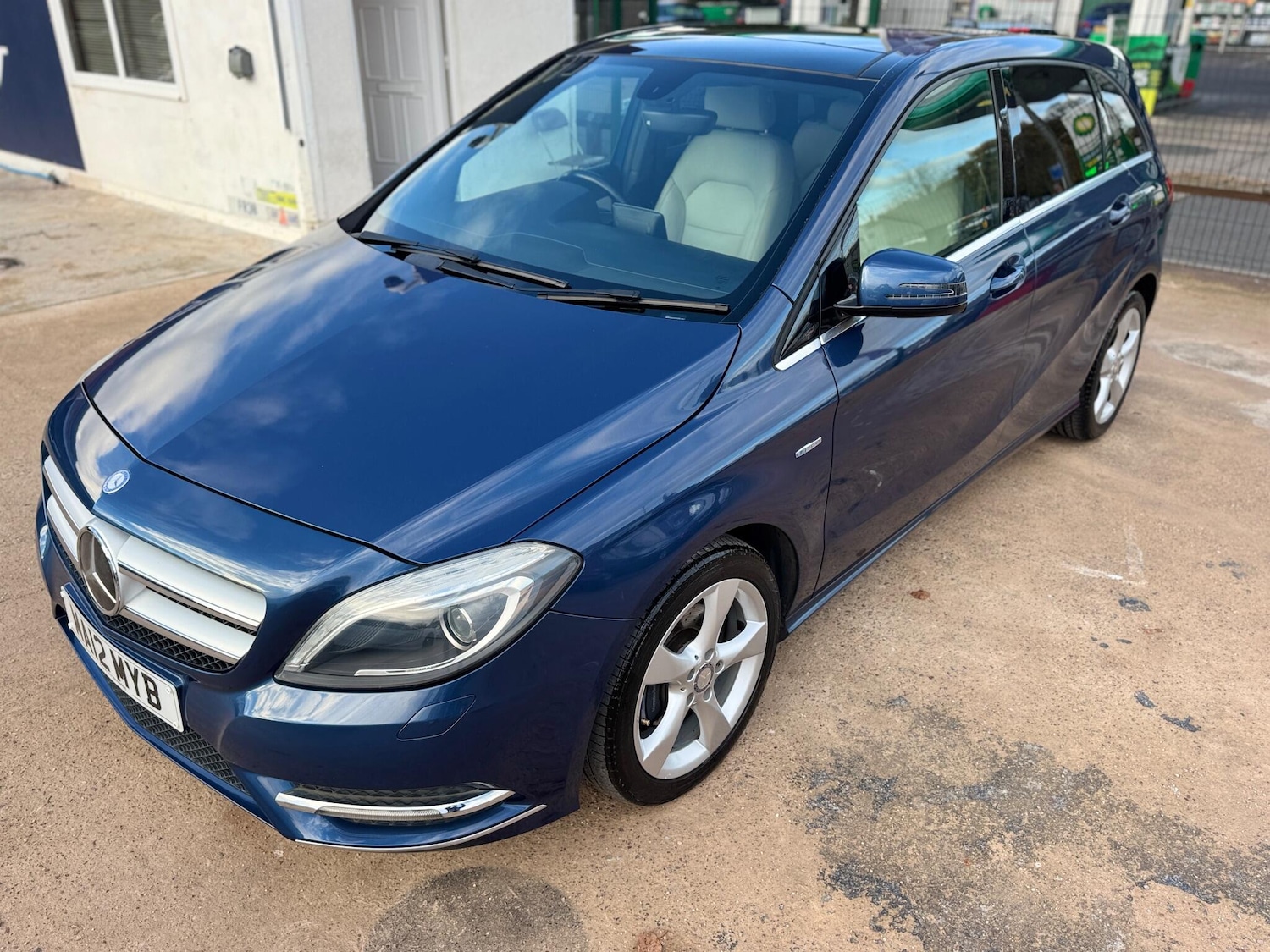 Used Mercedes-Benz B Class 2012 for sale - 76336198: Photo 16