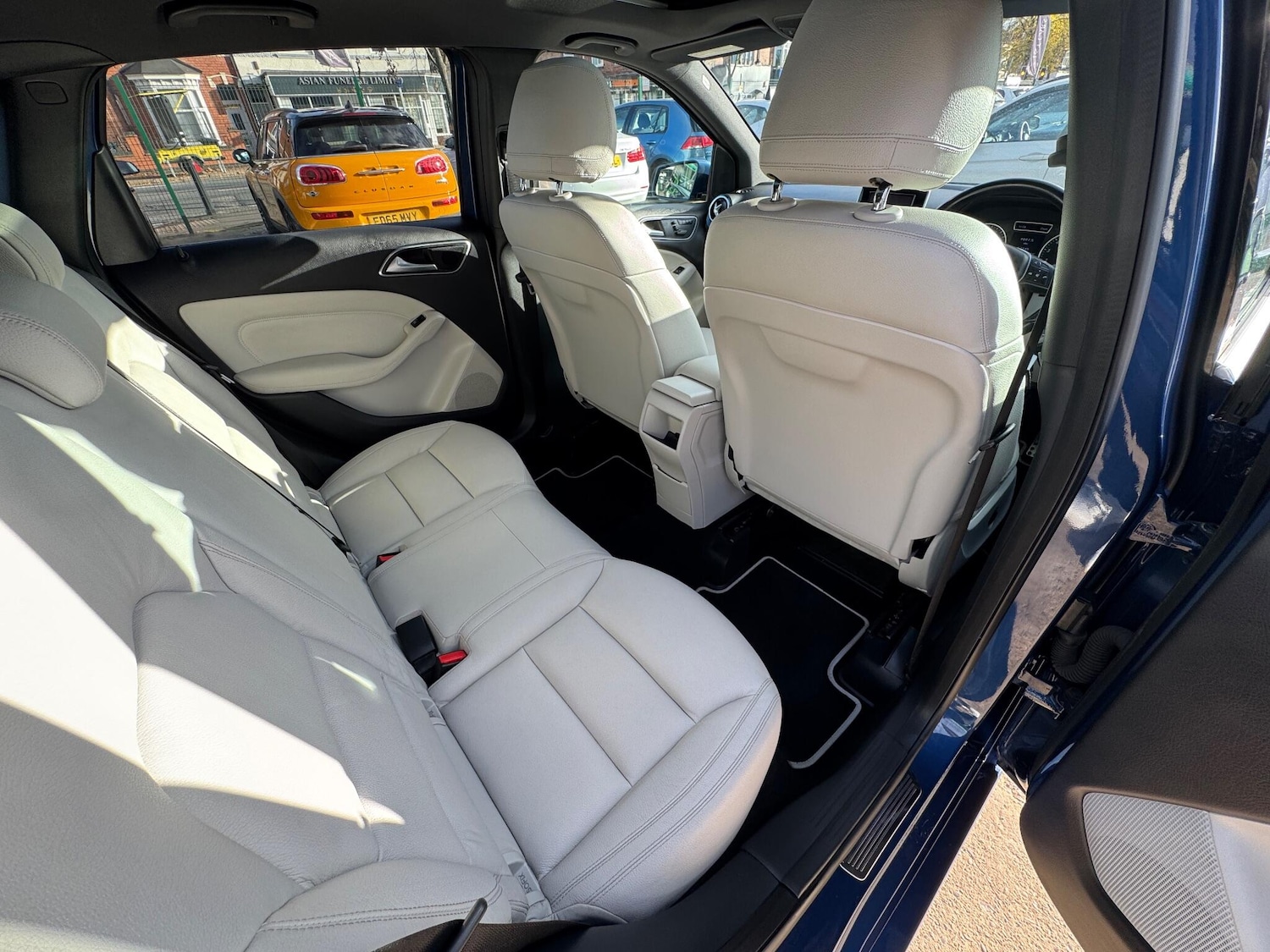 Used Mercedes-Benz B Class 2012 for sale - 76336198: Photo 30