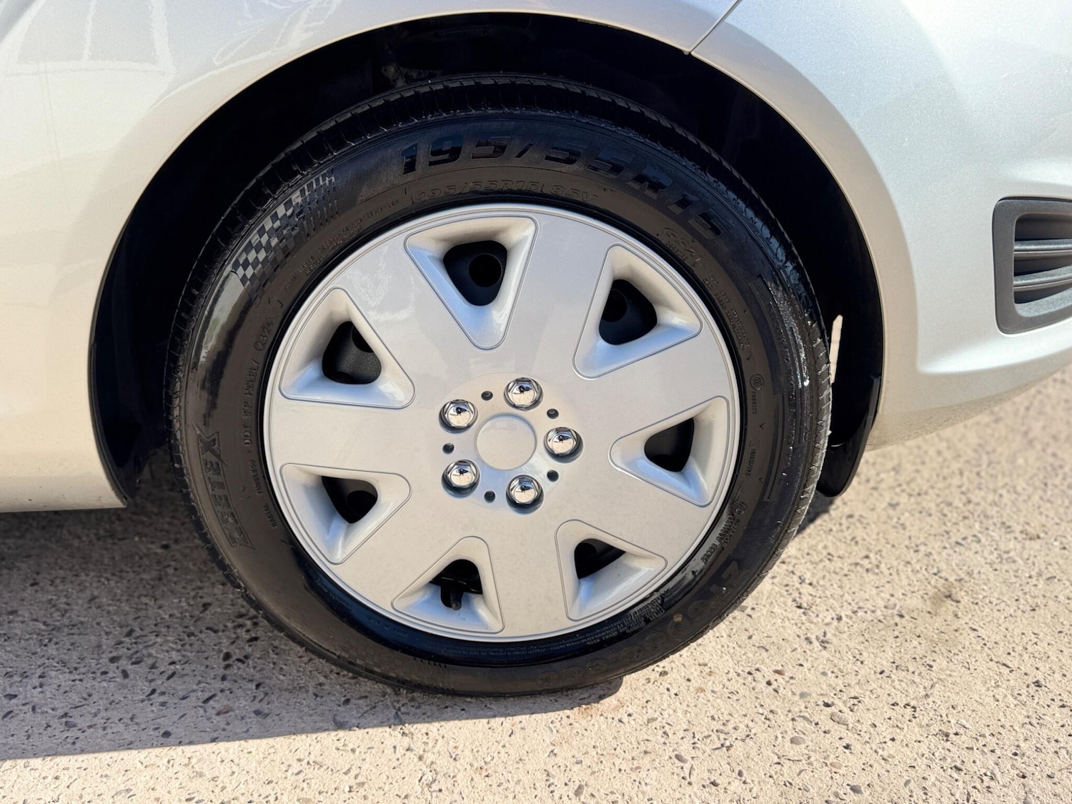 Used Ford Fiesta for sale - 77924963: Photo 43