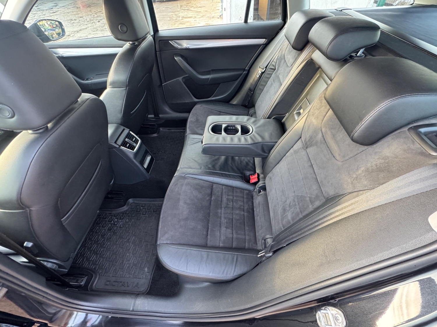 Used Skoda Octavia 2014 for sale - 77424960: Photo 31