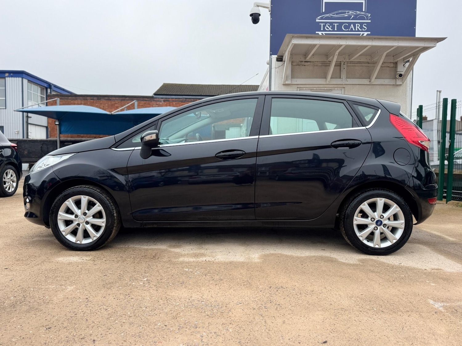 Used Ford Fiesta 2011 for sale - 77799061: Photo 19