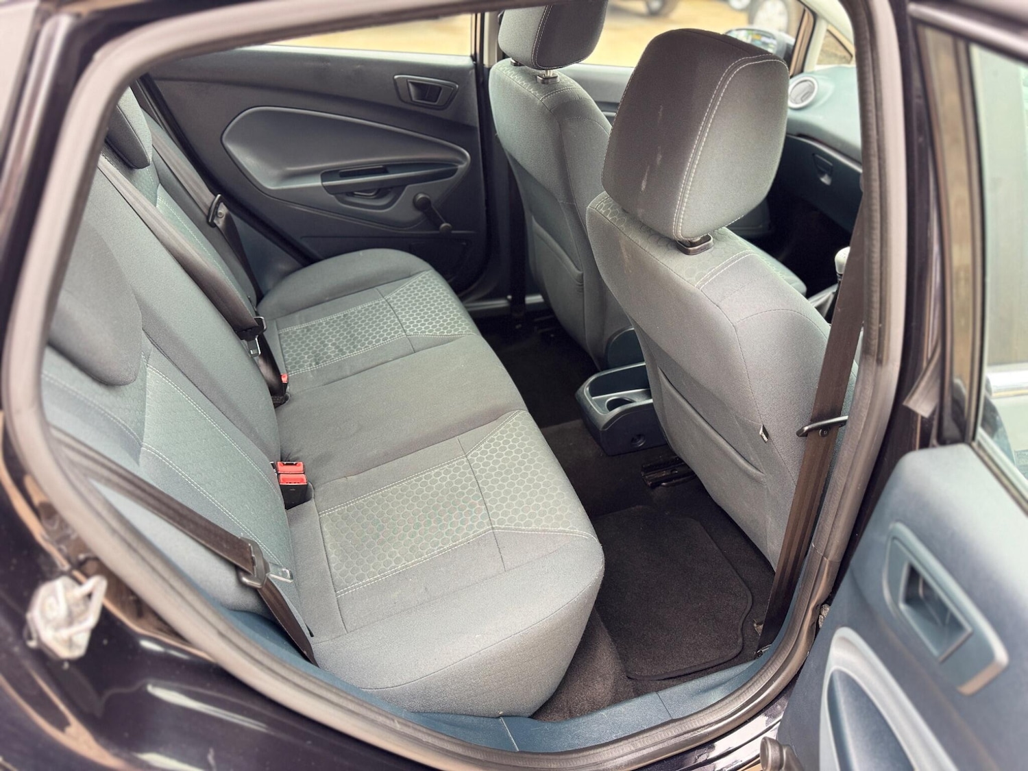 Used Ford Fiesta 2011 for sale - 77799061: Photo 26