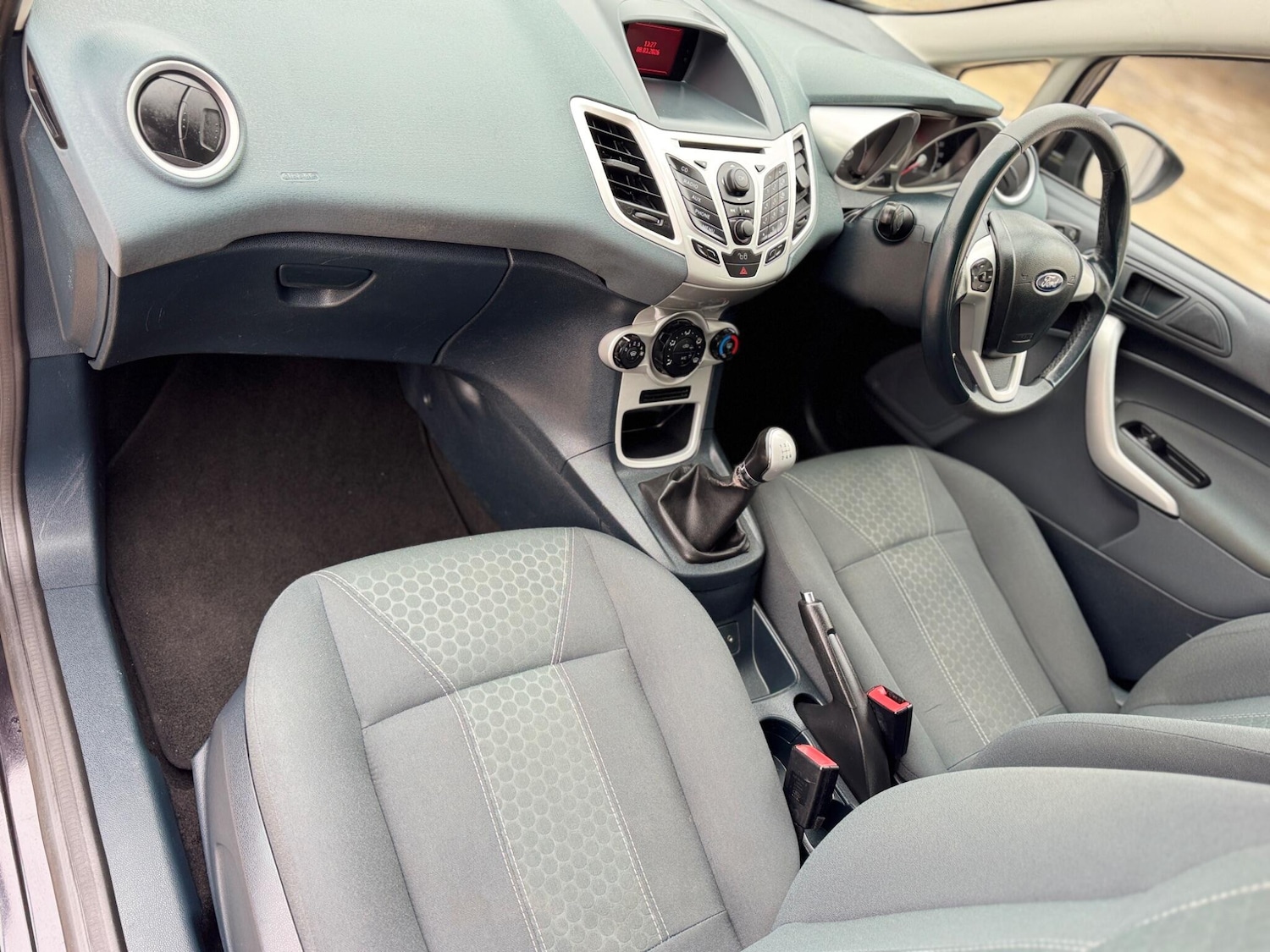 Used Ford Fiesta 2011 for sale - 77799061: Photo 27