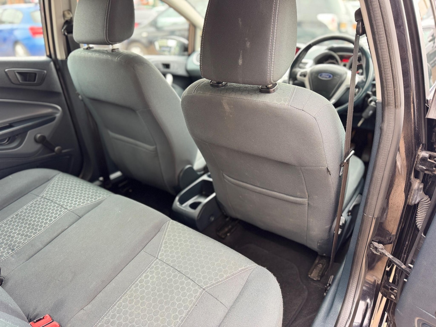 Used Ford Fiesta 2011 for sale - 77799061: Photo 29