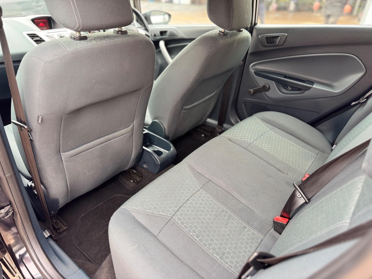 Used Ford Fiesta 2011 for sale - 77799061: Photo 33