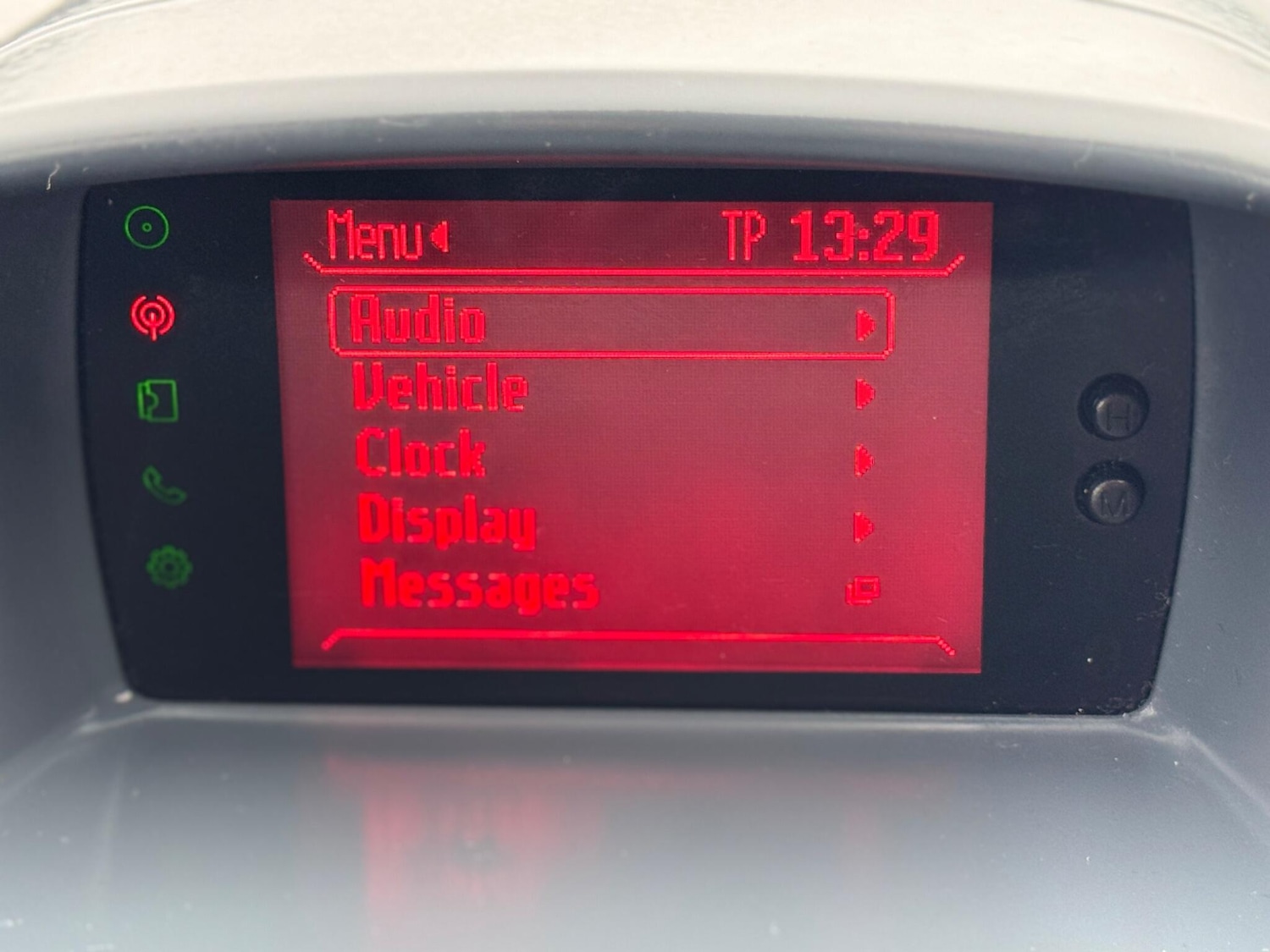 Used Ford Fiesta 2011 for sale - 77799061: Photo 34