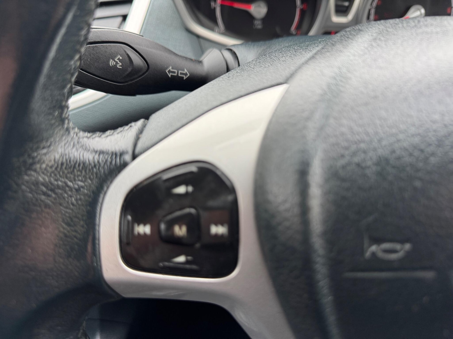 Used Ford Fiesta 2011 for sale - 77799061: Photo 38