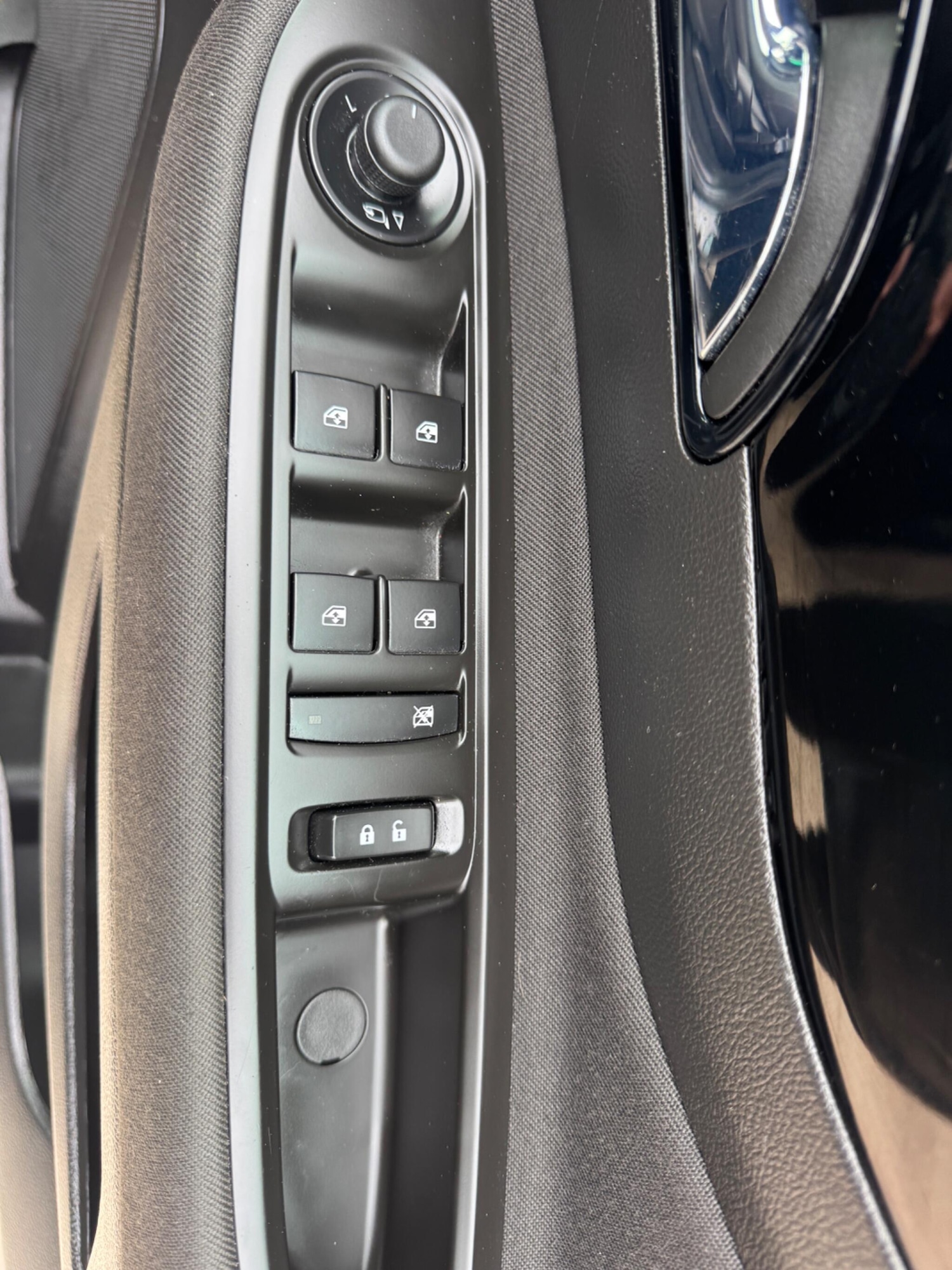 Used Vauxhall Mokka X 2017 for sale - 77684103: Photo 45