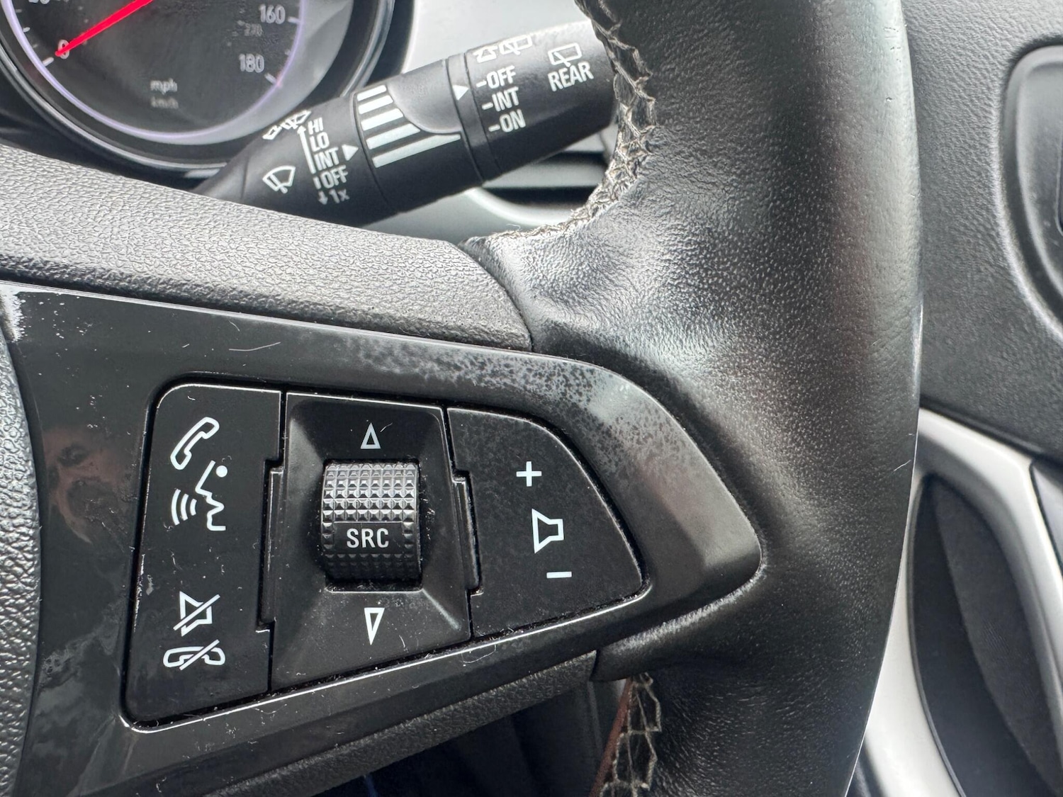 Used Vauxhall Astra for sale - 77793640: Photo 42