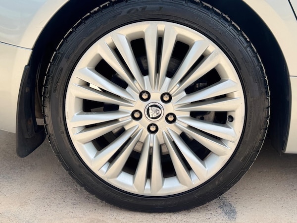 Used Jaguar XF 2012 for sale - 74478202: Photo 47