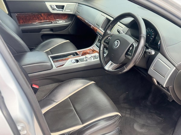 Used Jaguar XF 2012 for sale - 74478202: Photo 5
