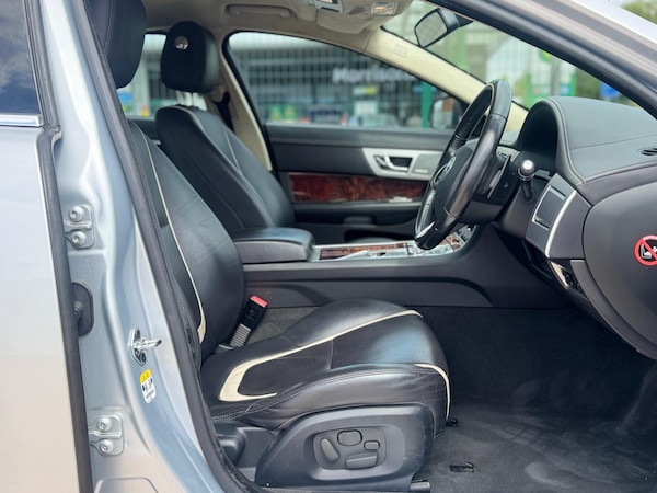 Used Jaguar XF 2012 for sale - 74478202: Photo 7