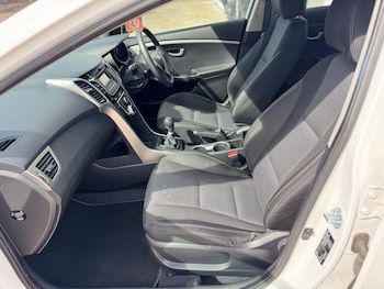 Used Hyundai i30 2015 for sale - 75747541: Photo