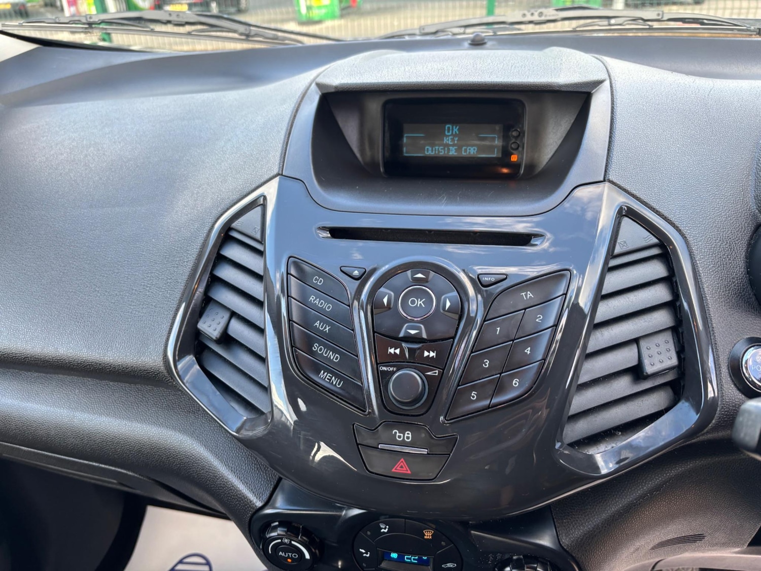 Used Ford Ecosport 2015 for sale - 76990986: Photo 41