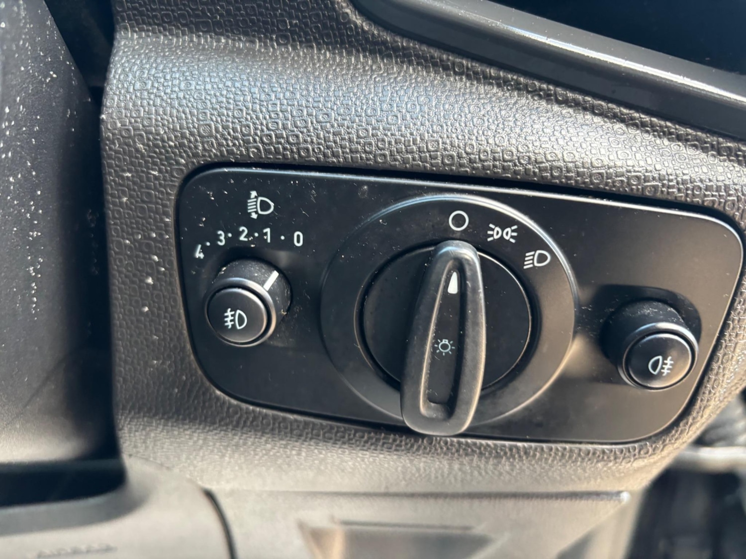 Used Ford Ecosport 2015 for sale - 76990986: Photo 45